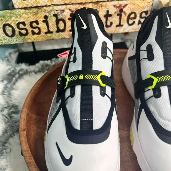 NIKE AIR ZOOM TRAVERSE GS CL - Picture 13 of 14